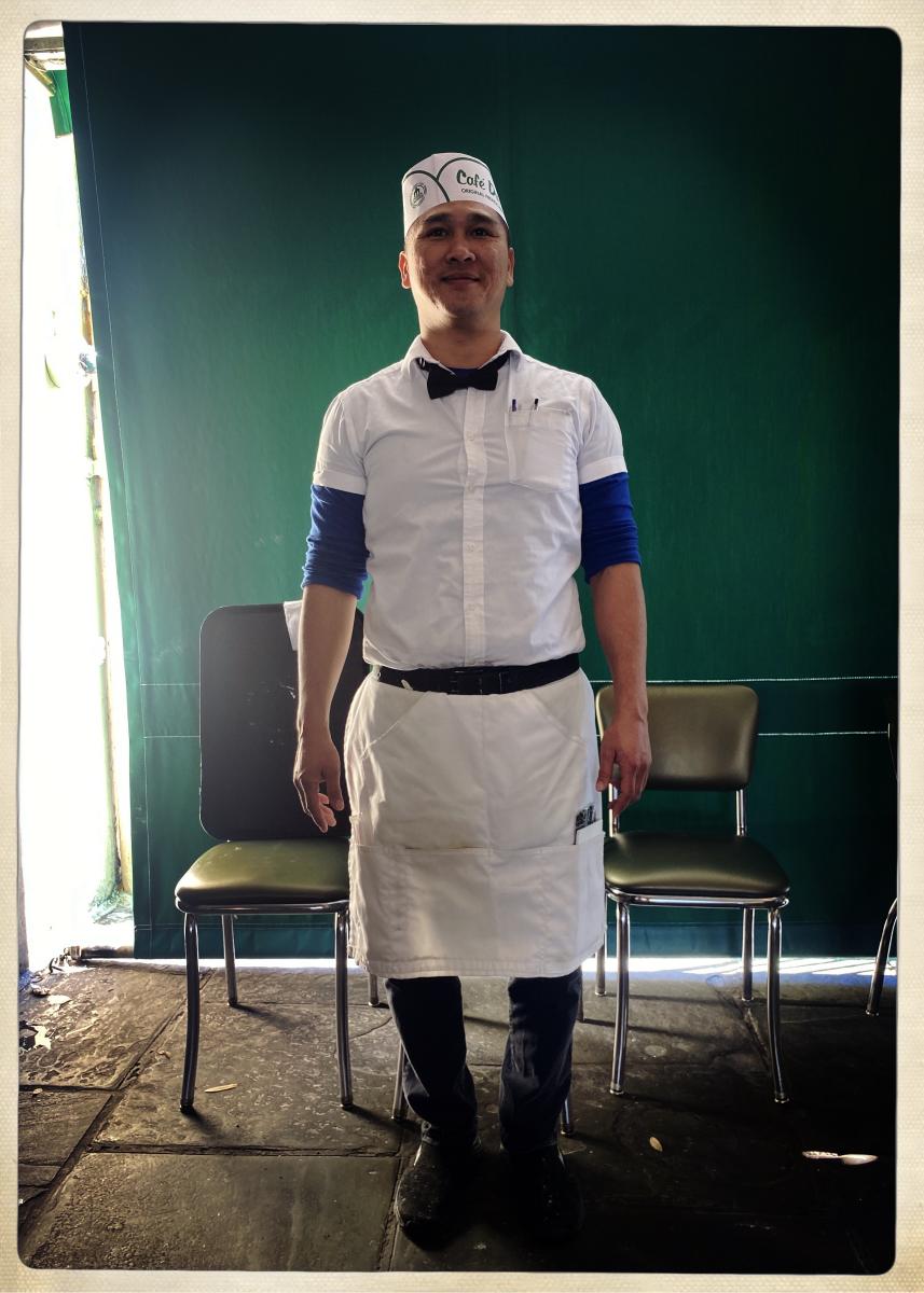 Cafe du Monde worker, New Orleans