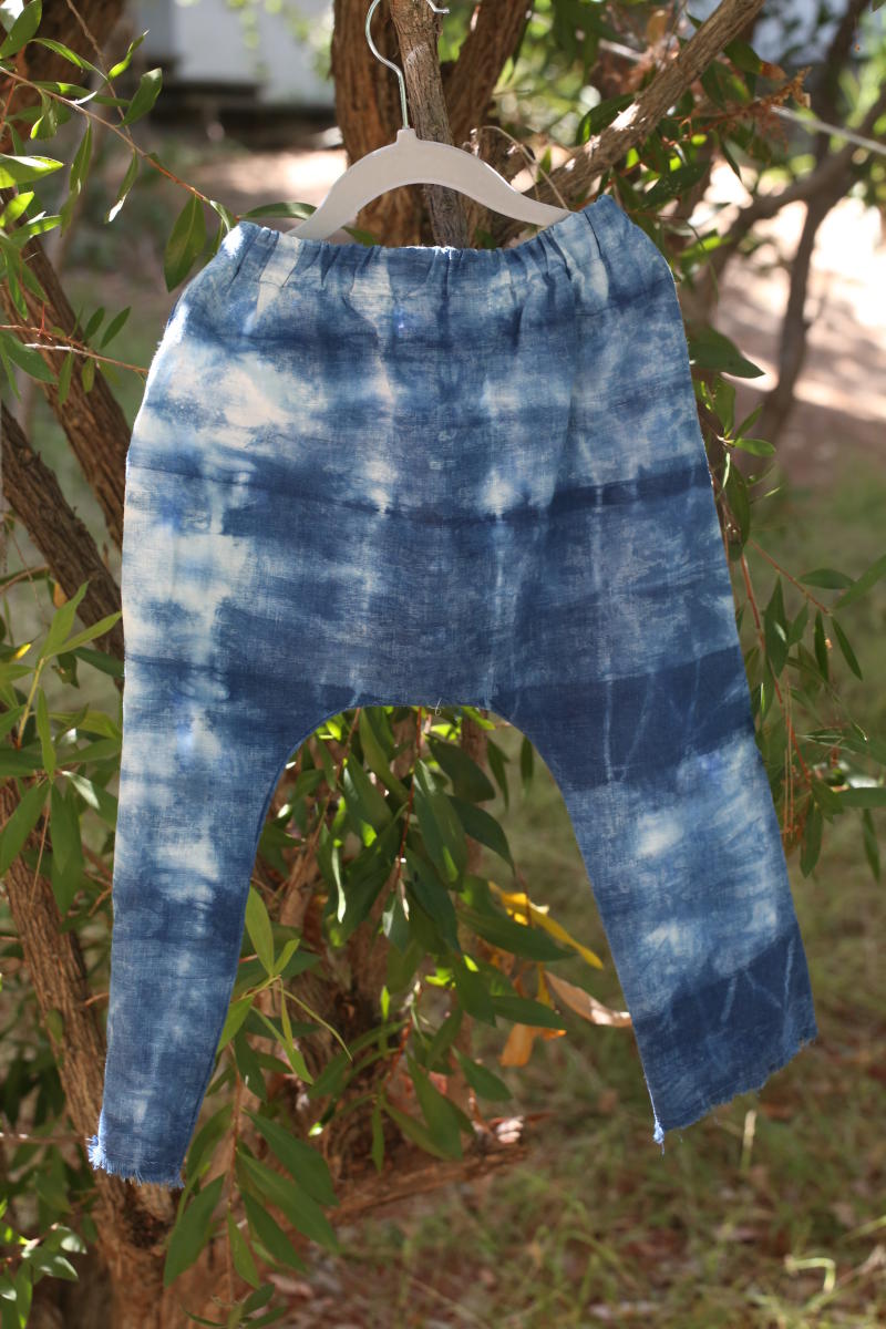 Indigo dye, shibori technique, linen. 